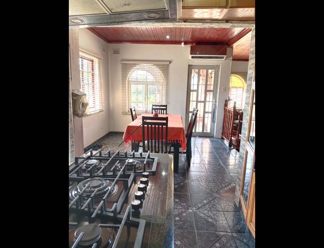 3 BEDROOM HOUSE FOR SALE IN MEREBANK EAST